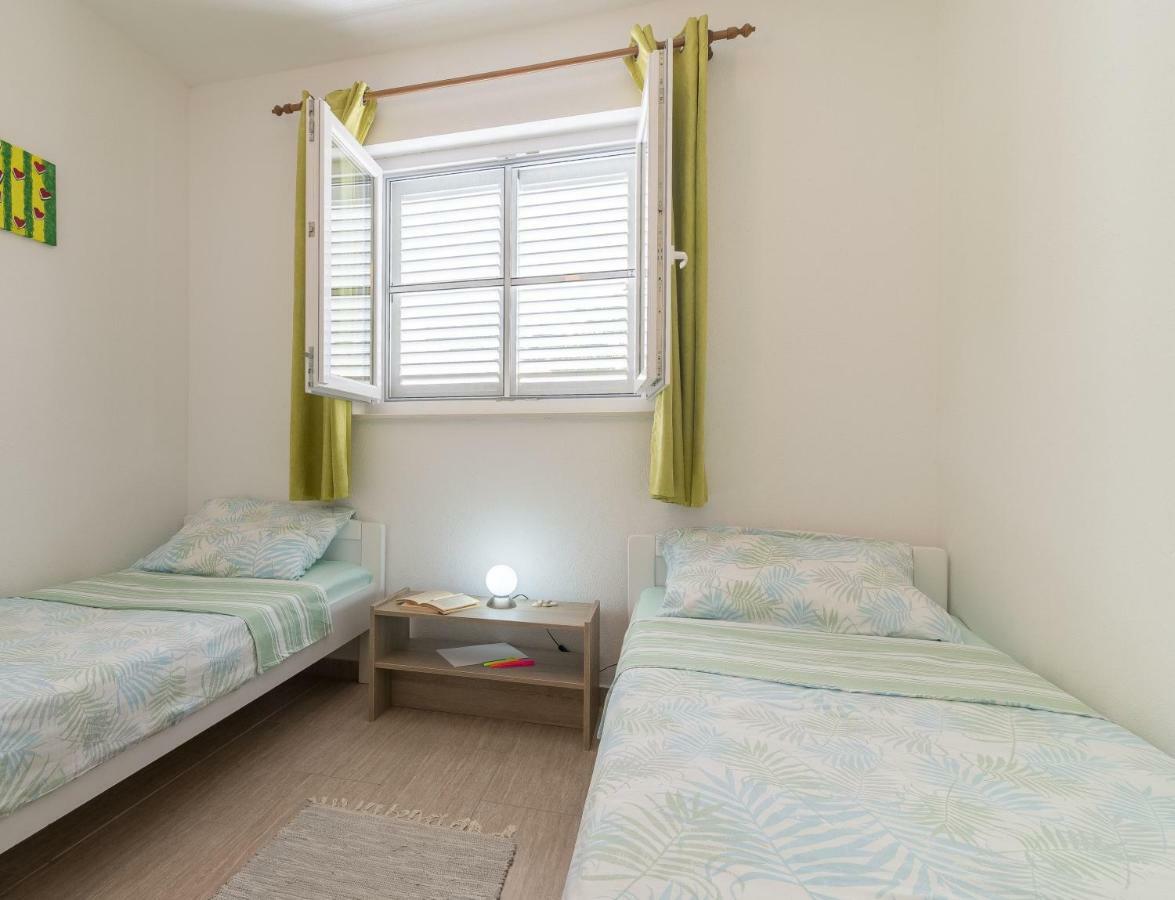 Apartmani Jelic Vinjerac Exterior photo